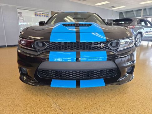 Used 2023 Dodge Charger Scat Pack w/ Navigation & Travel Group RWD image 9