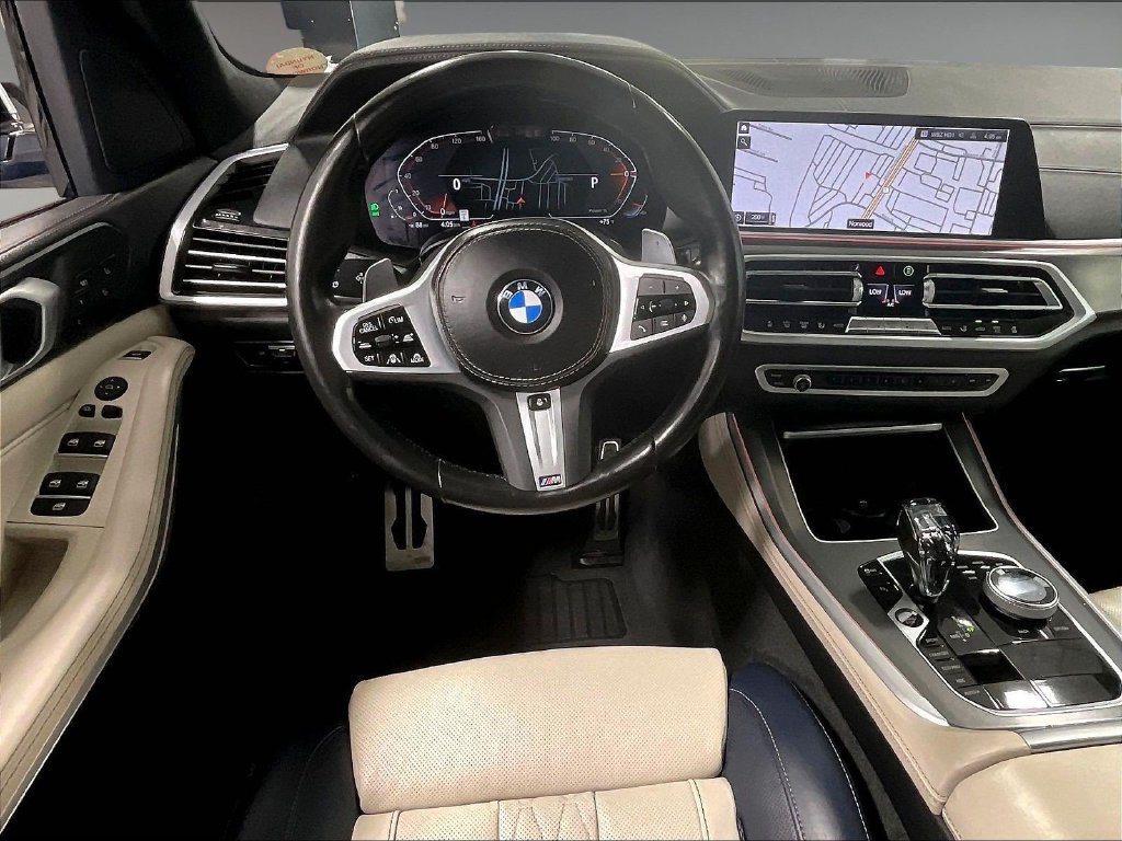 Used 2022 BMW X5 xDrive40i w/ M Sport Package AWD/4WD image 18