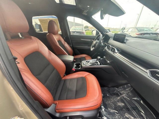 Certified 2025 MAZDA CX-5 Carbon Edition AWD/4WD image 22