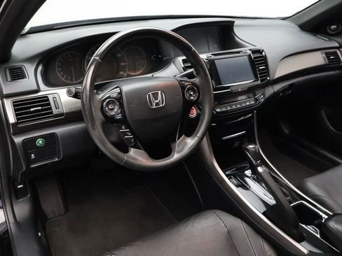 Used 2017 Honda Accord EX-L image 15