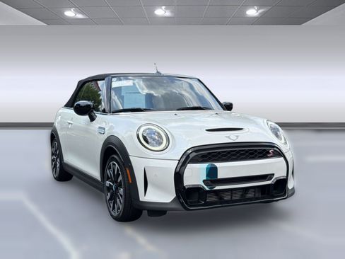 Used 2024 MINI Cooper S w/ Seaside Edition FWD image 7