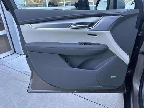 Certified 2023 Cadillac XT5 Premium Luxury image 16