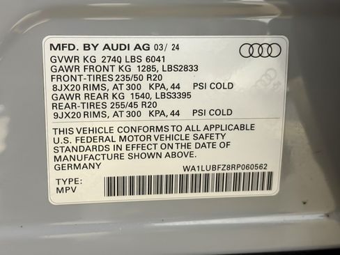 Certified 2024 Audi Q4 e-tron Premium Plus w/ Premium Plus AWD/4WD image 28