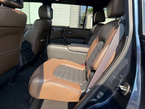 Used 2020 Nissan Armada Platinum w/ Platinum Reserve Package RWD image 38
