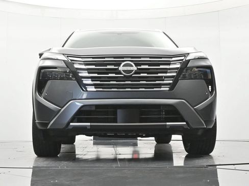 Certified 2024 Nissan Rogue SL w/ SL Premium Package FWD image 39