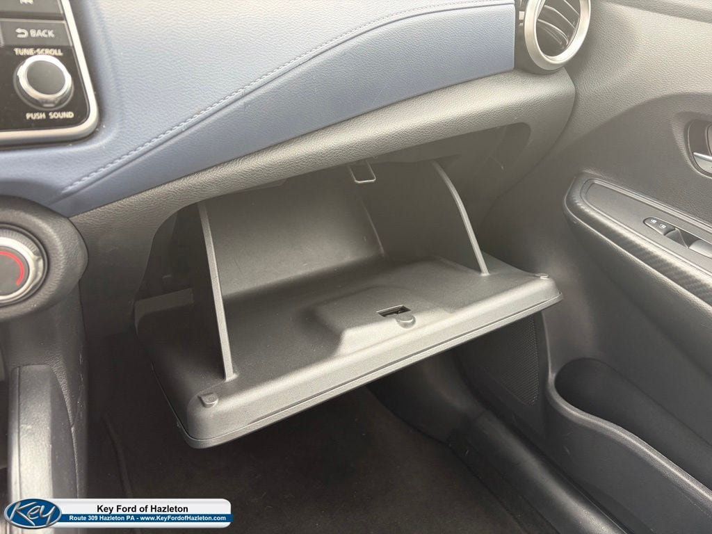 Used 2024 Nissan Versa SV FWD image 26