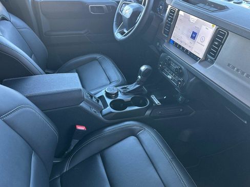 New 2025 Ford Bronco Outer Banks image 13