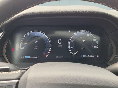 Certified 2024 Jeep Grand Cherokee Altitude AWD/4WD image 17