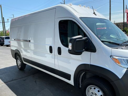 Used 2023 RAM ProMaster 2500 FWD image 23
