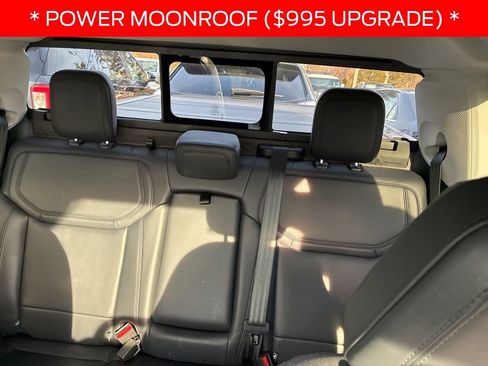 Used 2024 Ford Maverick Lariat w/ Black Appearance Package image 9