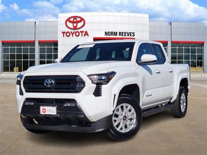 Used 2025 Toyota Tacoma SR5