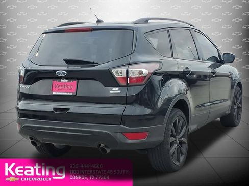 Used 2018 Ford Escape SE w/ SE Sport Appearance Package FWD image 6