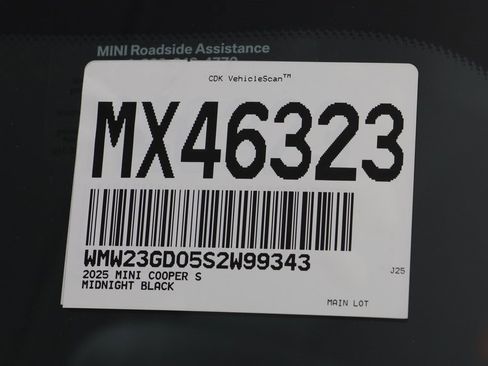 Certified 2025 MINI Cooper S image 23