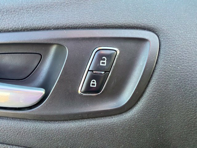 Used 2015 Ford Escape SE FWD image 21