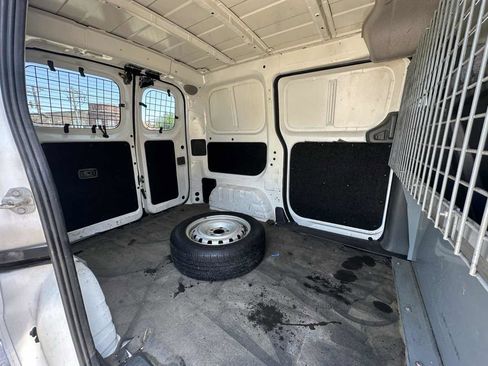 Used 2019 Nissan NV200 S image 24
