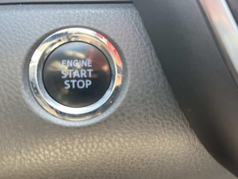 Used 2018 Toyota Camry XSE FWD image 37