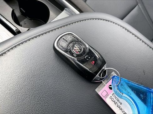 Used 2024 Buick Enclave Essence w/ Experience Buick Package image 29