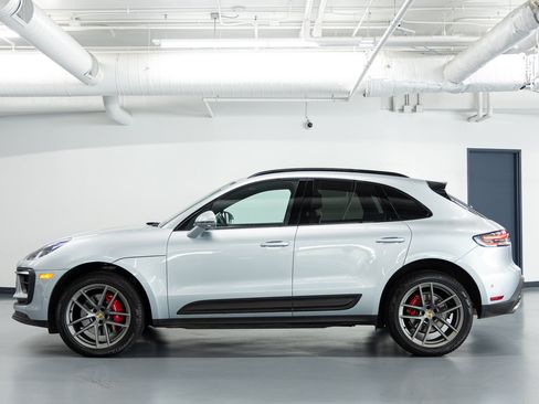 Used 2022 Porsche Macan S w/ Premium Package Plus AWD/4WD image 3