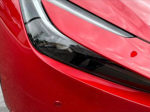Used 2024 Toyota Prius XLE AWD/4WD image 27