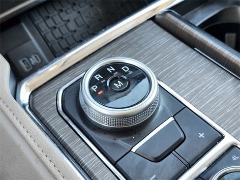 Used 2023 Ford Expedition Limited image 30