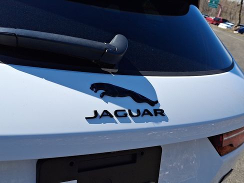 Used 2026 Jaguar F-PACE R-Dynamic S AWD/4WD image 29