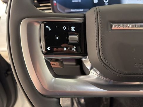 New 2026 Land Rover Range Rover SE image 12