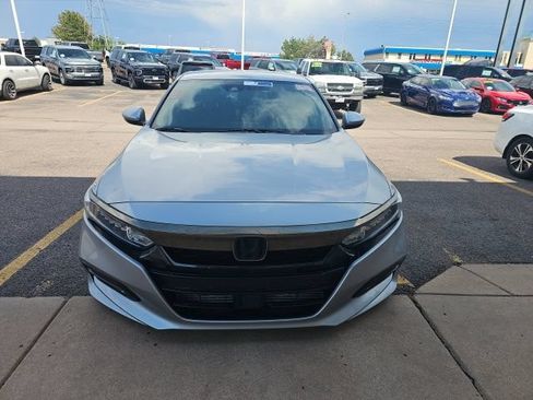 Used 2020 Honda Accord Sport image 9