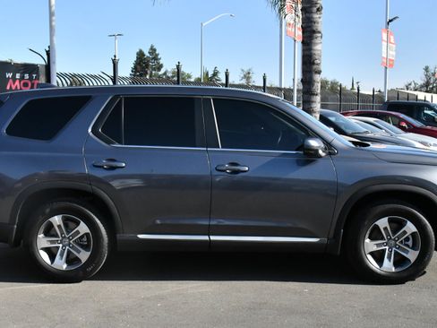 Used 2024 Honda Pilot EX-L image 9
