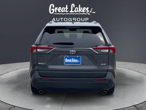 Used 2023 Toyota RAV4 XLE Premium FWD image 4