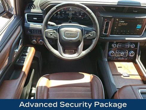 Used 2024 GMC Yukon XL Denali Ultimate AWD/4WD image 3
