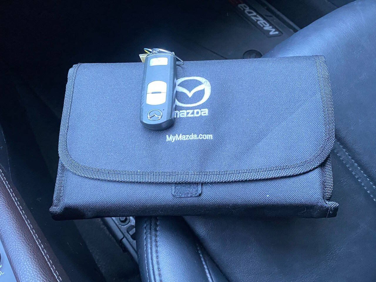 Used 2017 MAZDA MAZDA3 Touring FWD image 18
