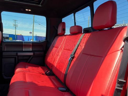 Used 2018 Ford F150 XLT w/ Equipment Group 302A Luxury AWD/4WD image 16