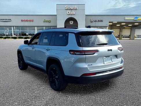 New 2025 Jeep Grand Cherokee L Altitude AWD/4WD image 4