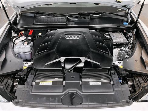 Used 2023 Audi Q8 Premium Plus AWD/4WD image 30
