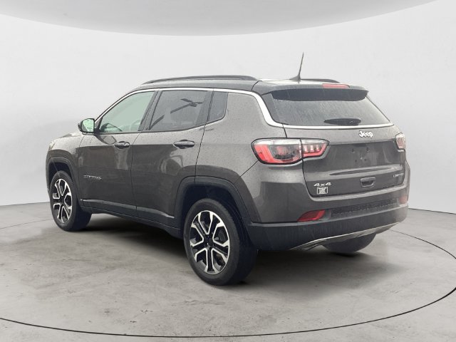 Certified 2023 Jeep Compass Limited AWD/4WD image 3