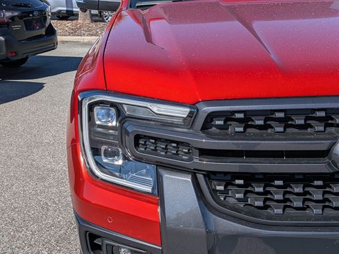 Used 2024 Ford Ranger Lariat w/ FX4 Off-Road Package image 10