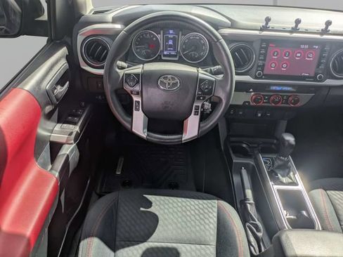 Used 2022 Toyota Tacoma SR5 w/ Technology Package RWD image 16