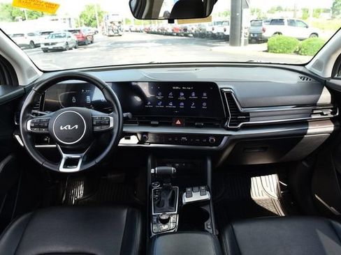 Used 2023 Kia Sportage EX FWD image 7