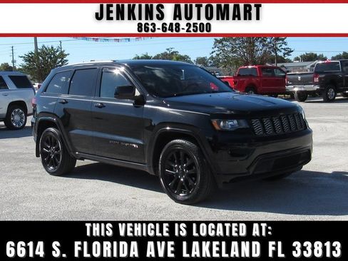 Used 2020 Jeep Grand Cherokee Altitude image 1