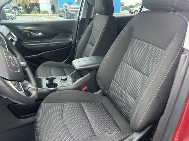Used 2022 GMC Terrain SLE w/ Driver Convenience Package FWD image 16