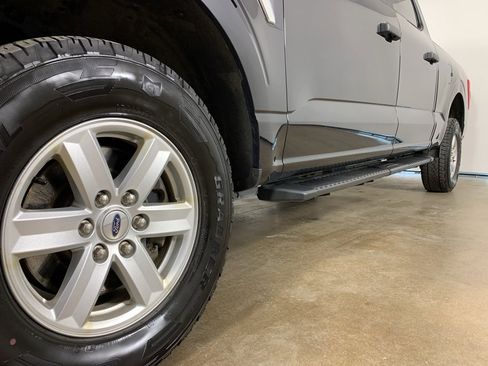 Used 2022 Ford F150 XLT w/ Trailer Tow Package image 2