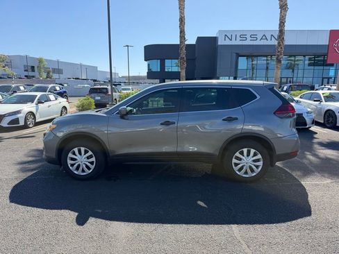 Used 2020 Nissan Rogue S FWD image 7