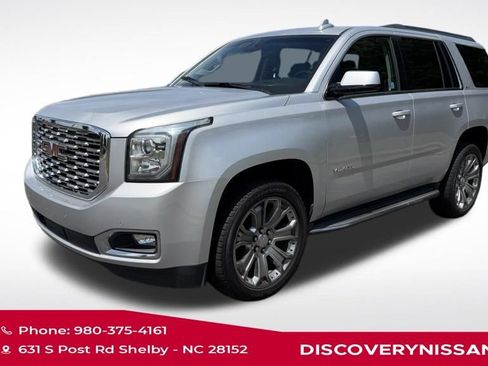Used 2018 GMC Yukon SLT AWD/4WD image 1