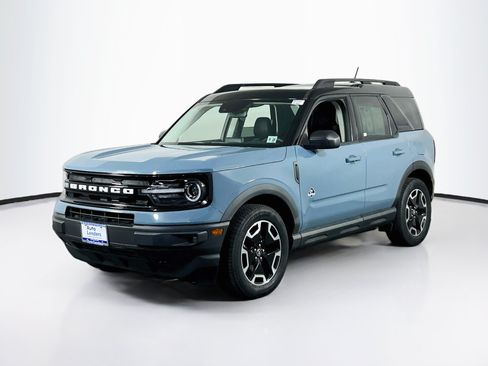 Used 2021 Ford Bronco Sport Outer Banks w/ Outer Banks Package AWD/4WD image 1