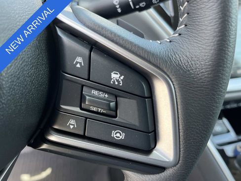 Used 2025 Subaru Outback Premium w/ Popular Package #1A AWD/4WD image 31