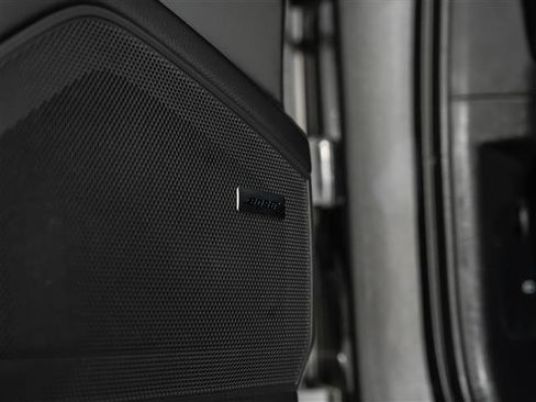 Certified 2025 Porsche Cayenne Coupe AWD/4WD image 24