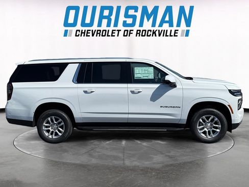 New 2026 Chevrolet Suburban LT w/ Comfort Package AWD/4WD image 7