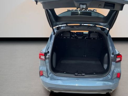 Used 2023 Ford Escape ST-Line w/ Tech Pack #1 FWD image 9