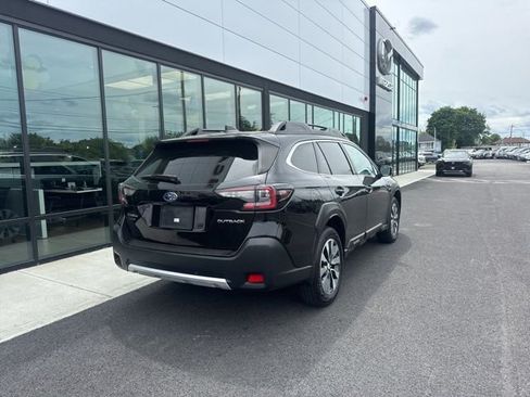 Used 2024 Subaru Outback Limited AWD/4WD image 2