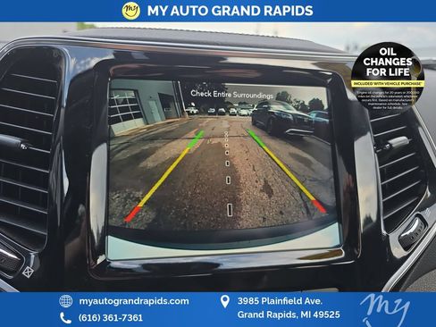Used 2021 Jeep Cherokee Limited w/ Elite Package AWD/4WD image 20